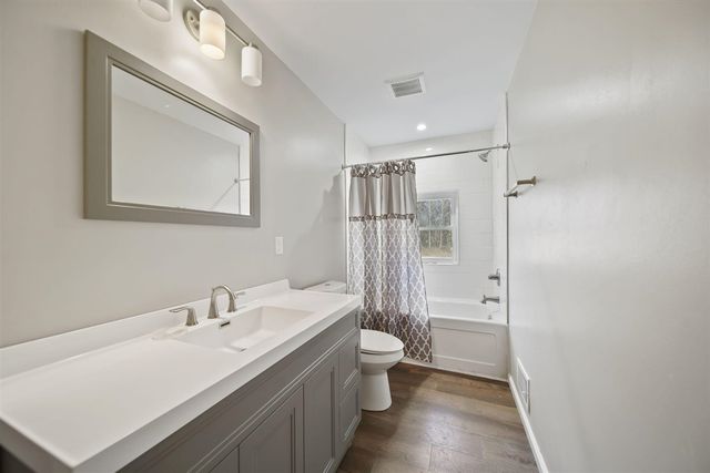 19900 Lewis Road, Cement City, MI 49233