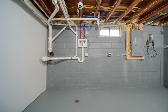 19900 Lewis Road, Cement City, MI 49233