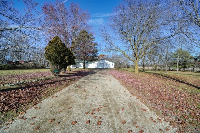 19900 Lewis Road, Cement City, MI 49233