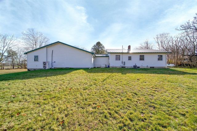 19900 Lewis Road, Cement City, MI 49233