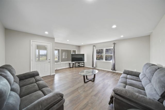 19900 Lewis Road, Cement City, MI 49233