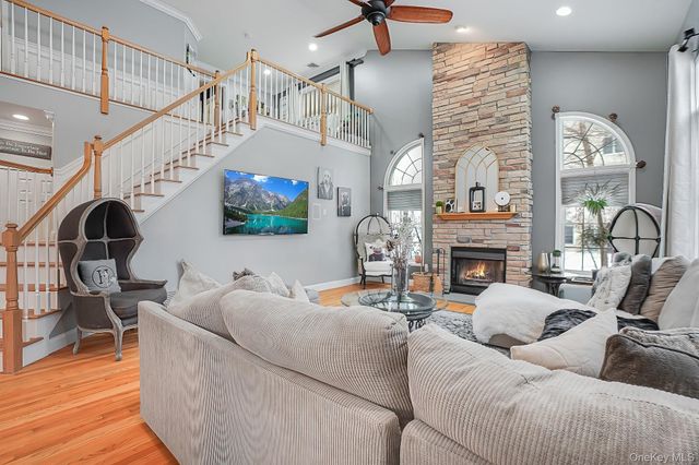 22 Ridgemont Drive, Hopewell Junction, NY 12533