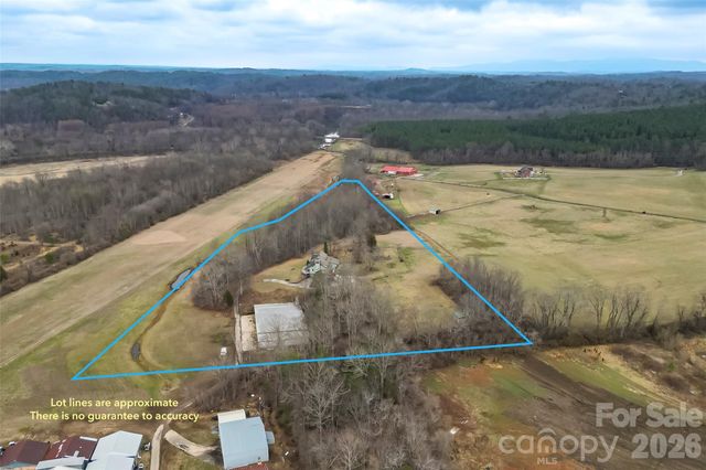 2590 Airport Road, Marion, NC 28752