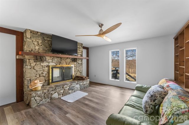 2590 Airport Road, Marion, NC 28752