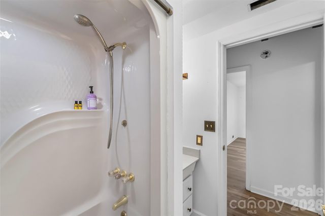 2590 Airport Road, Marion, NC 28752