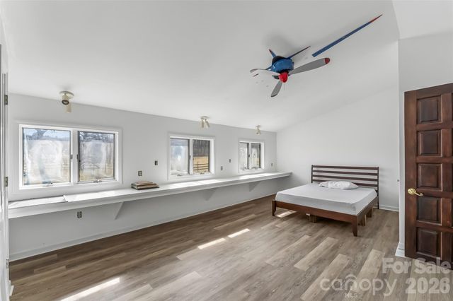 2590 Airport Road, Marion, NC 28752