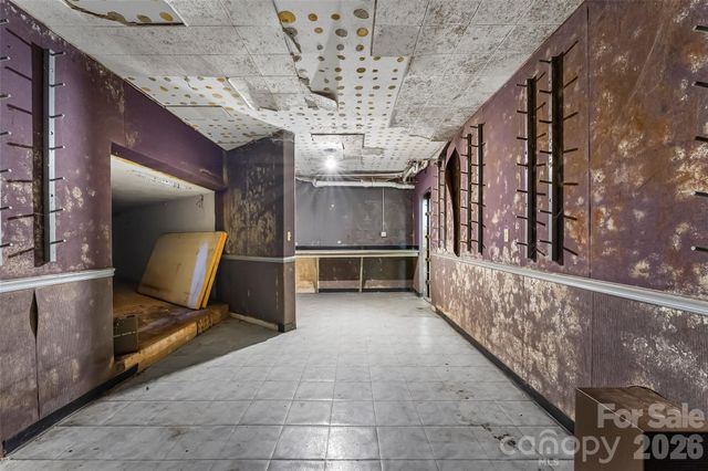 2590 Airport Road, Marion, NC 28752