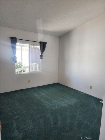 530 W Devonshire Avenue 23, Hemet, CA 92543