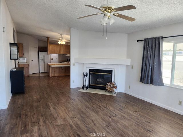 530 W Devonshire Avenue 23, Hemet, CA 92543