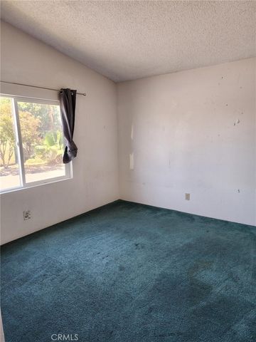530 W Devonshire Avenue 23, Hemet, CA 92543