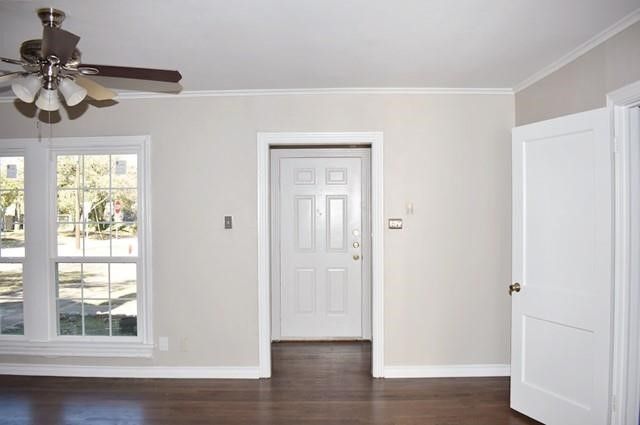 4900 Morris Avenue, Fort Worth, TX 76103