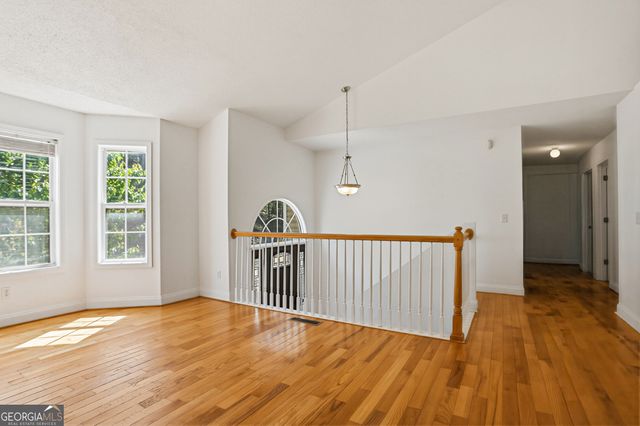 12 Buckland Court, White, GA 30184