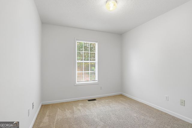 12 Buckland Court, White, GA 30184