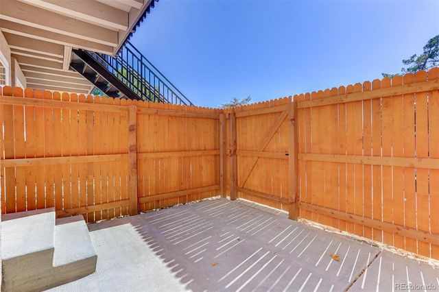 2301 E Fremont Avenue S02, Centennial, CO 80122