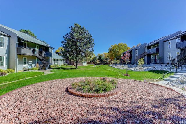 2301 E Fremont Avenue S02, Centennial, CO 80122