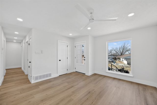 642 Botany Bay Drive, Dallas, TX 75211