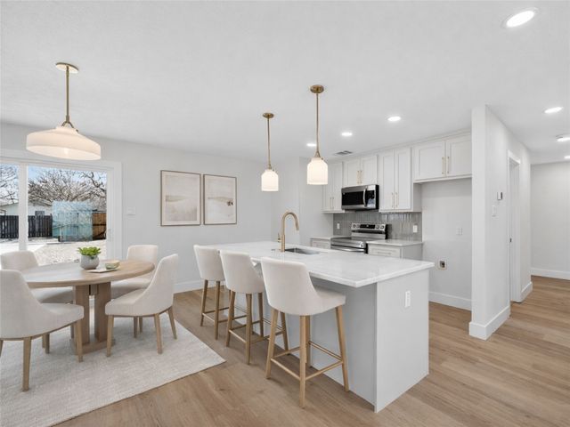 642 Botany Bay Drive, Dallas, TX 75211