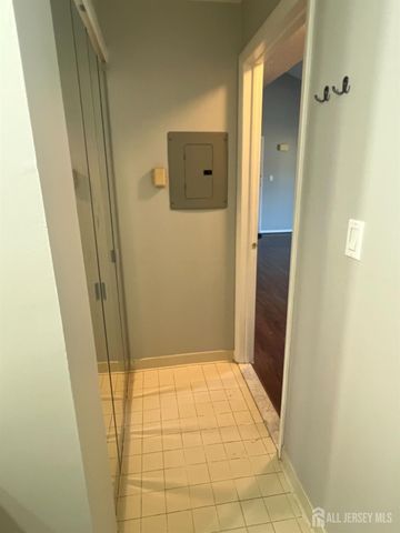 1315 Ravens Crest Drive, Plainsboro, NJ 08536