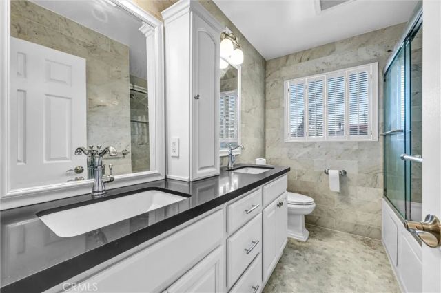 2751 San Carlos, Costa Mesa, CA 92626