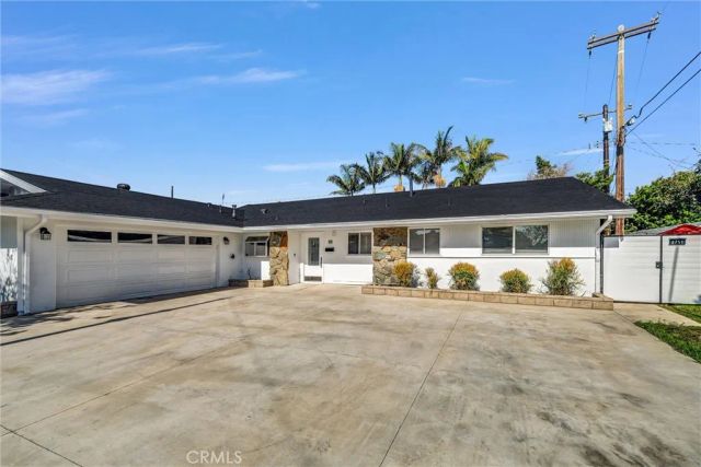 2751 San Carlos, Costa Mesa, CA 92626
