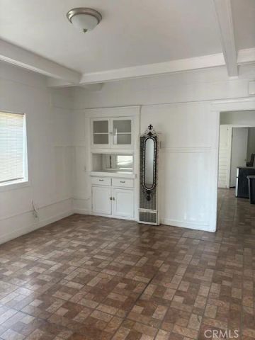 1413 E 77th Street, Los Angeles, CA 90001