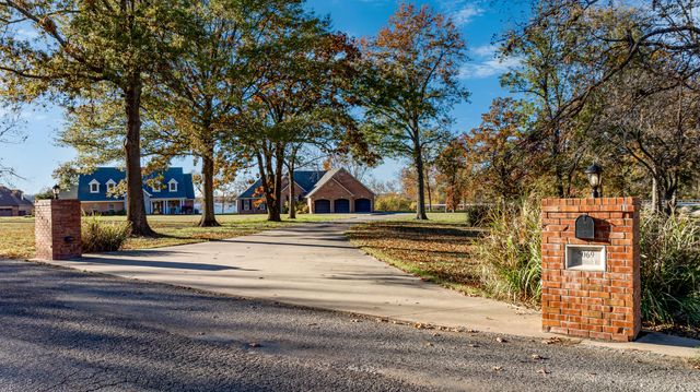 5069 Lake Breeze Road, Grove, OK 74344