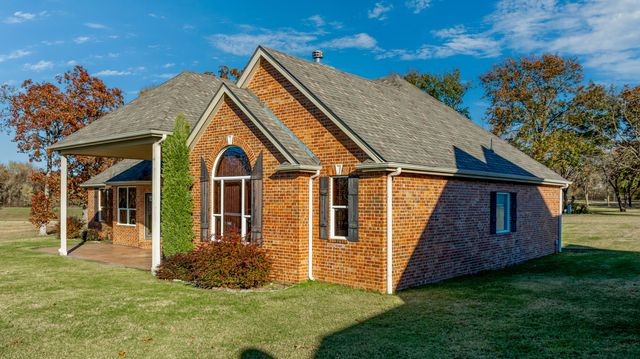 5069 Lake Breeze Road, Grove, OK 74344