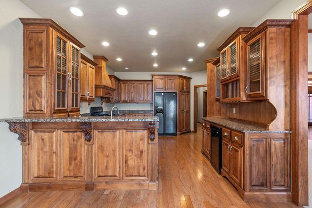 5069 Lake Breeze Road, Grove, OK 74344