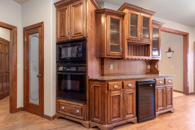 5069 Lake Breeze Road, Grove, OK 74344