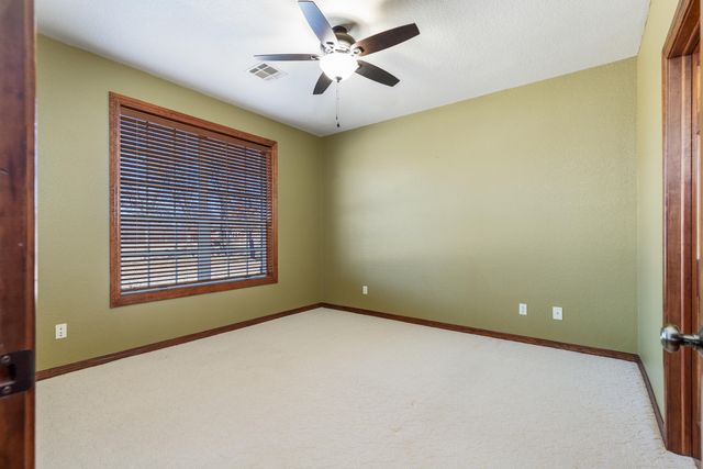 5069 Lake Breeze Road, Grove, OK 74344