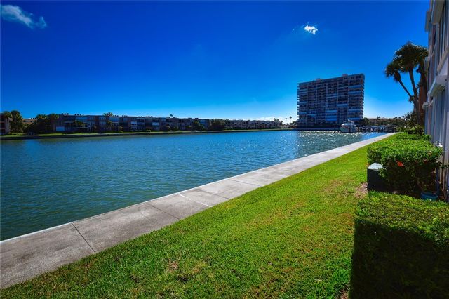 7645 SUN ISLAND DRIVE S 103, South Pasadena, FL 33707