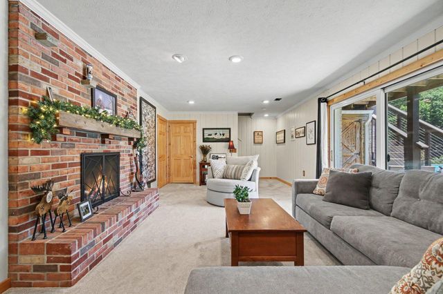 2770 Leonard Street, Marne, MI 49435