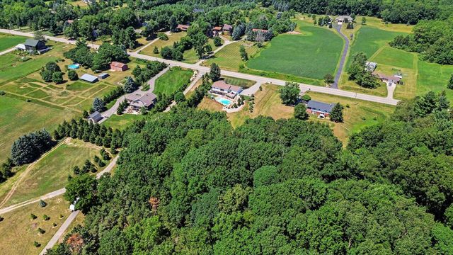 2770 Leonard Street, Marne, MI 49435