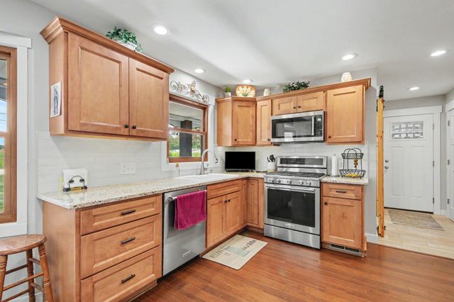 2770 Leonard Street, Marne, MI 49435