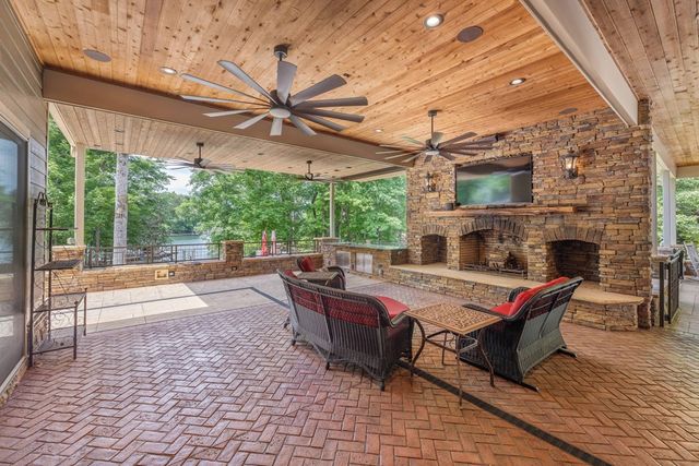 695 Boat Club Road, Hamilton, GA 31811