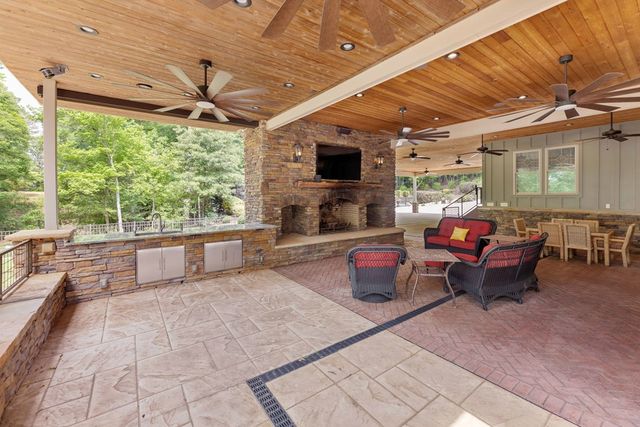 695 Boat Club Road, Hamilton, GA 31811