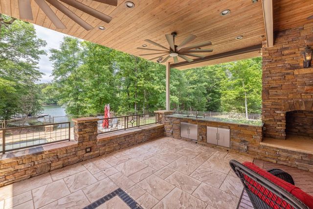 695 Boat Club Road, Hamilton, GA 31811