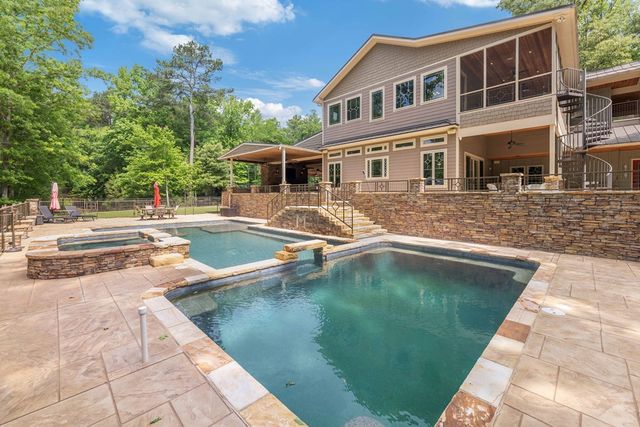 695 Boat Club Road, Hamilton, GA 31811
