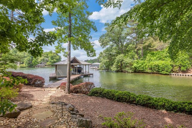 695 Boat Club Road, Hamilton, GA 31811