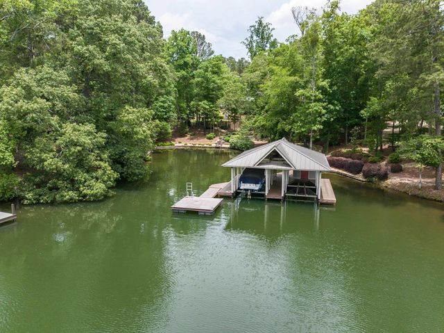 695 Boat Club Road, Hamilton, GA 31811