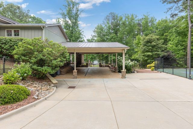 695 Boat Club Road, Hamilton, GA 31811