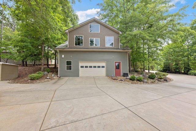 695 Boat Club Road, Hamilton, GA 31811