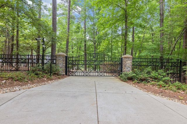 695 Boat Club Road, Hamilton, GA 31811
