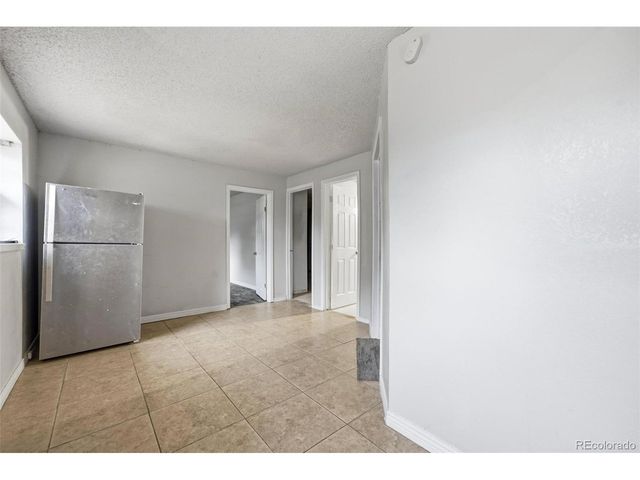 16683 E Kansas Dr, Aurora, CO 80017
