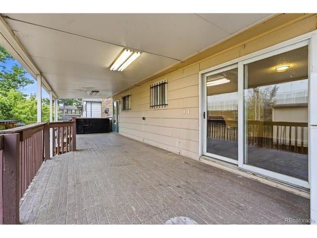 16683 E Kansas Dr, Aurora, CO 80017