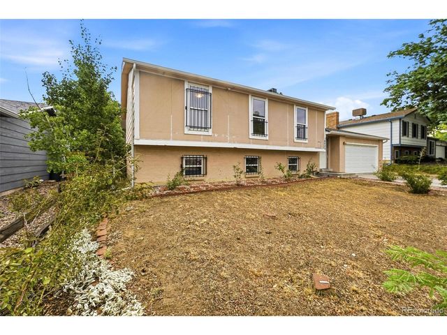 16683 E Kansas Dr, Aurora, CO 80017