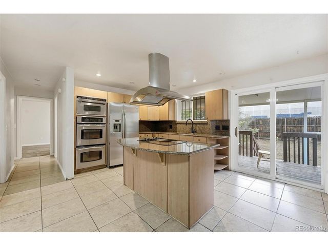 16683 E Kansas Dr, Aurora, CO 80017