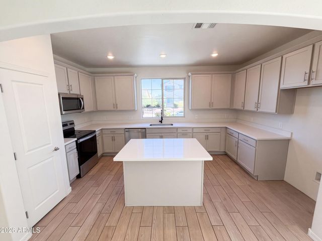 15237 W SHERMAN Street, Goodyear, AZ 85338