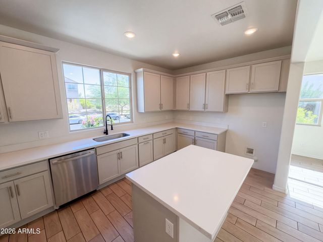 15237 W SHERMAN Street, Goodyear, AZ 85338