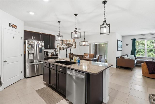 660 HICKORY COURSE LOOP, Ocala, FL 34472